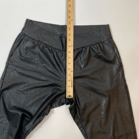 Commando Faux Leather Joggers L NWT Four-Way Stretch Relaxed Fit Black - Picture 11 of 14